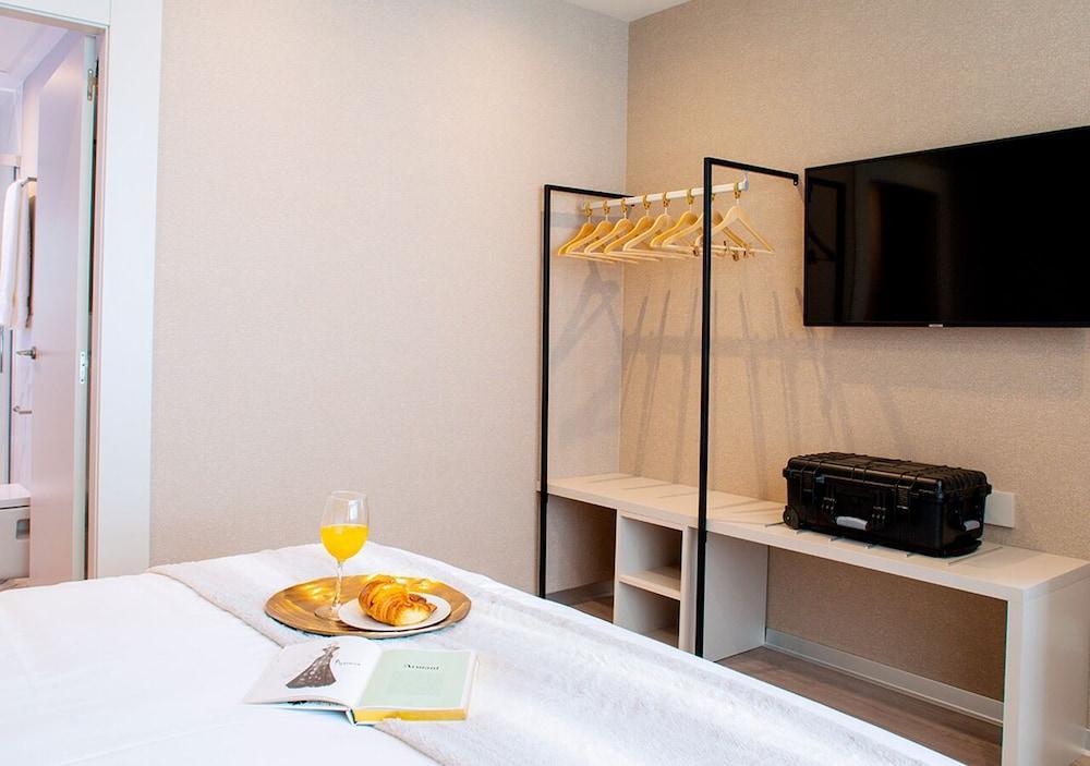 Voghe Premium Flats Aparthotel บาเลนเซีย ภายนอก รูปภาพ