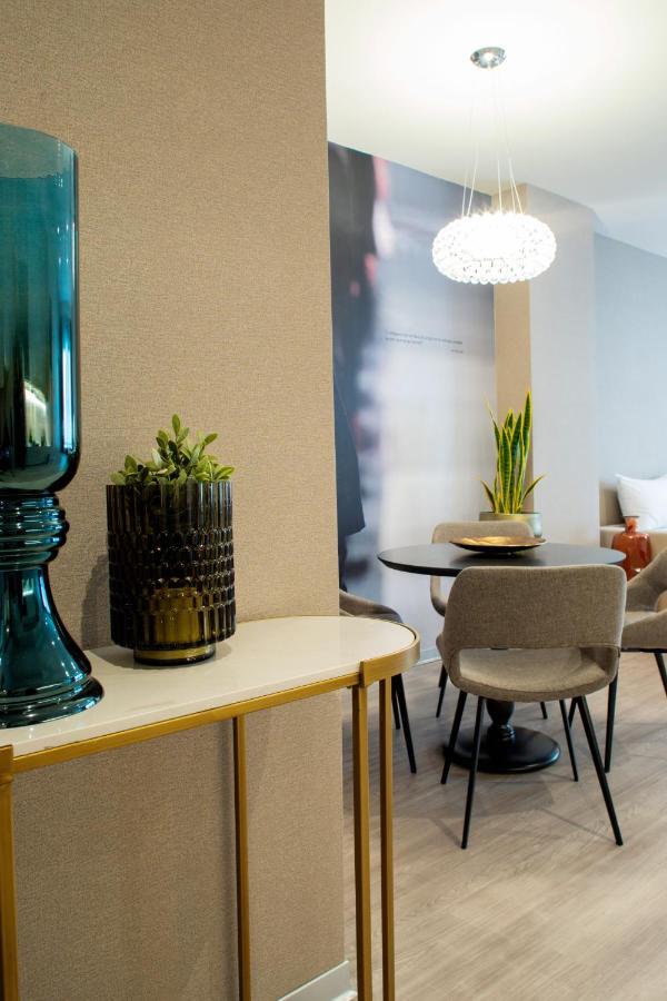 Voghe Premium Flats Aparthotel บาเลนเซีย ภายนอก รูปภาพ